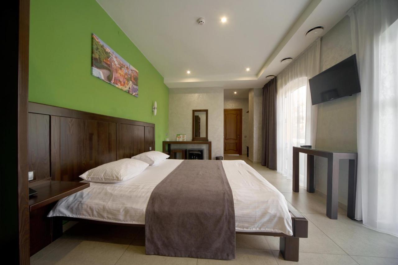 Gaudi Stylish Hotel Odessa Exterior foto